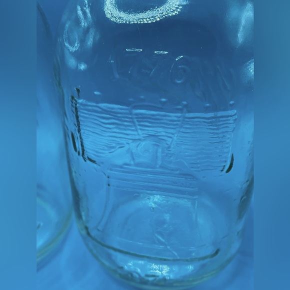 Vintage Mason Liberty Bell 1776~1976 Canning Jars; Set of 2 - Picture 2 of 6